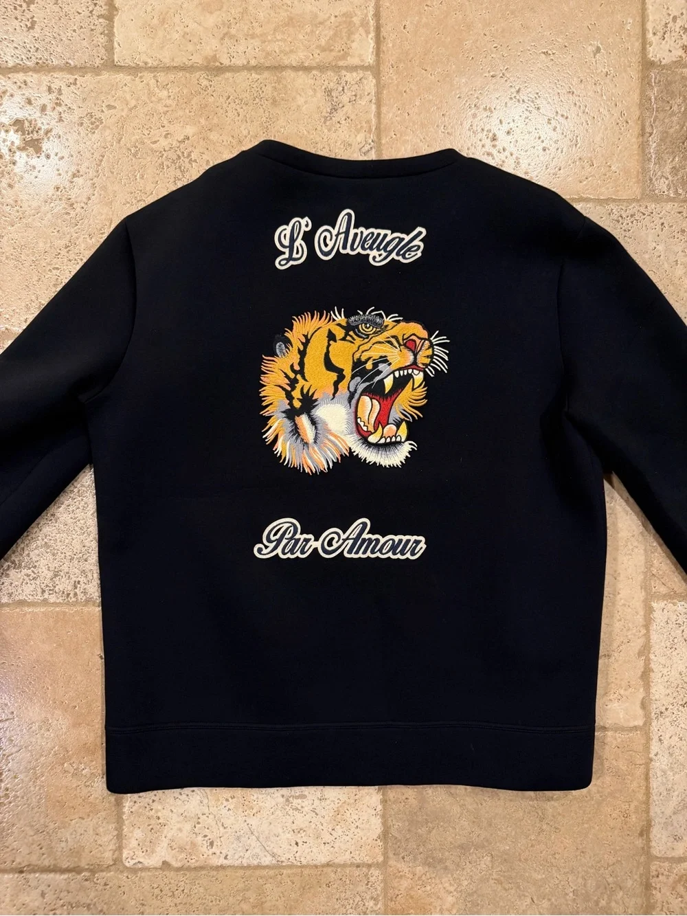 Gucci 2016 Snoopy Peanut / Tiger Embroidery Black Crewneck Sweatshirt